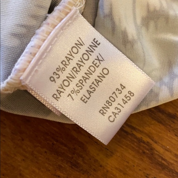 BCBG top size small - Picture 4 of 5